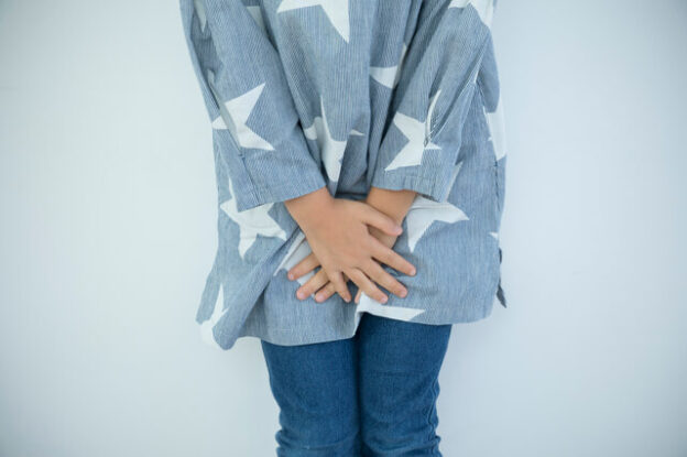 【医師監修】おしっこが濁る原因と対処方法！病院に行くか、病気のサインかを解説